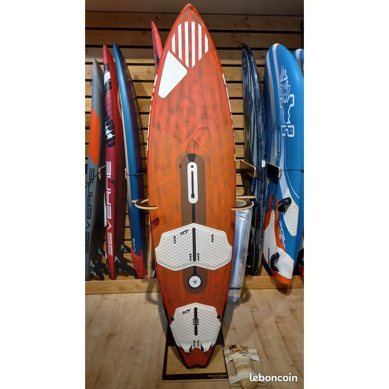 QUATRO PYRAMID PRO 92l