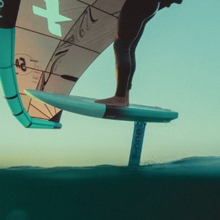 F-ONE - PLANCHE DE WINGFOIL ROCKET WING 2024