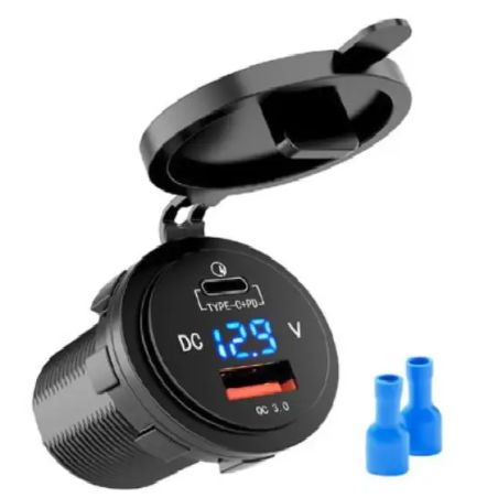 PRISES USB / USB-C ET VOLTMETRE