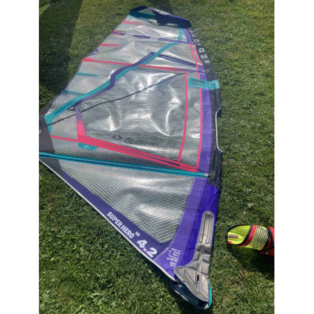 Voile de windsurf d'occasion - Super Hero HD 2021 4.2 - DUOTONE