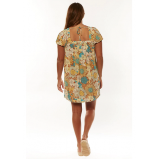 SISSTREVOLUTION - ROBE WAIKIKI 
